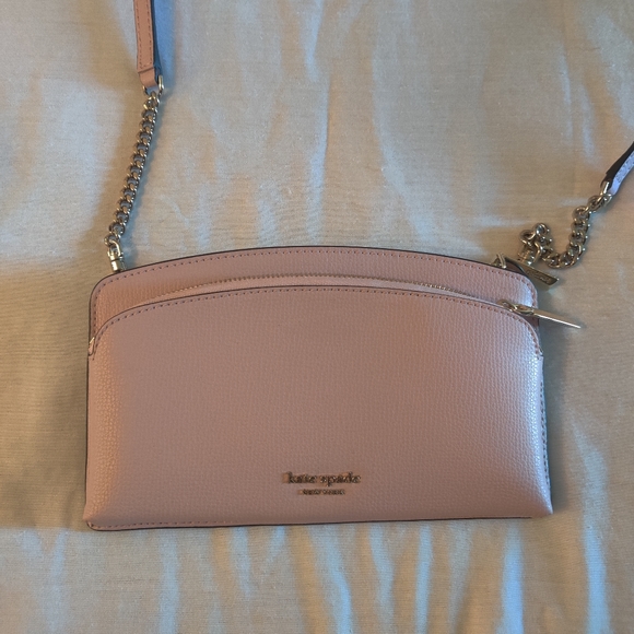 kate spade Handbags - Kate Spade Spencer east west phone crossbody
